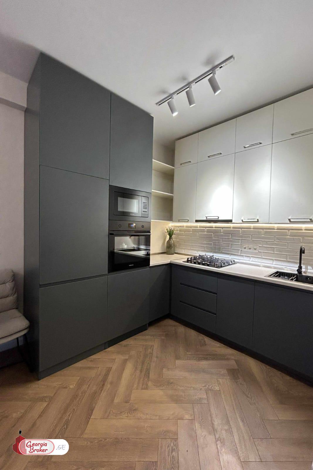 იყიდება ახალი გარემონტებული 2 ოთახიანი ბინა